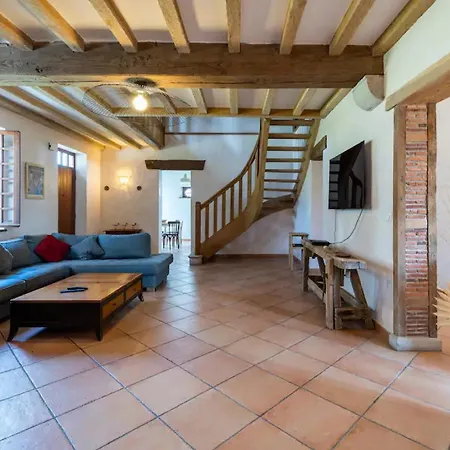Luxury Tropez فيلة
